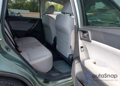 2017 Subaru Forester 2.5I Premium z USA, uszkodzony, nr VIN JF2SJAEC5HH459571